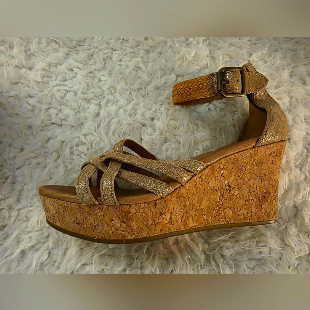 Ugg Women's Gold Wedge Strappy Sandals Size 37